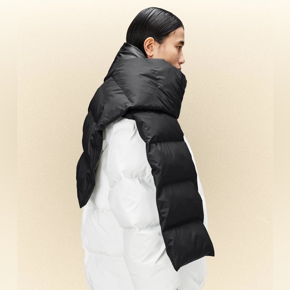 RAINS quilted Puffer Scarf - Picture 3 of 9
